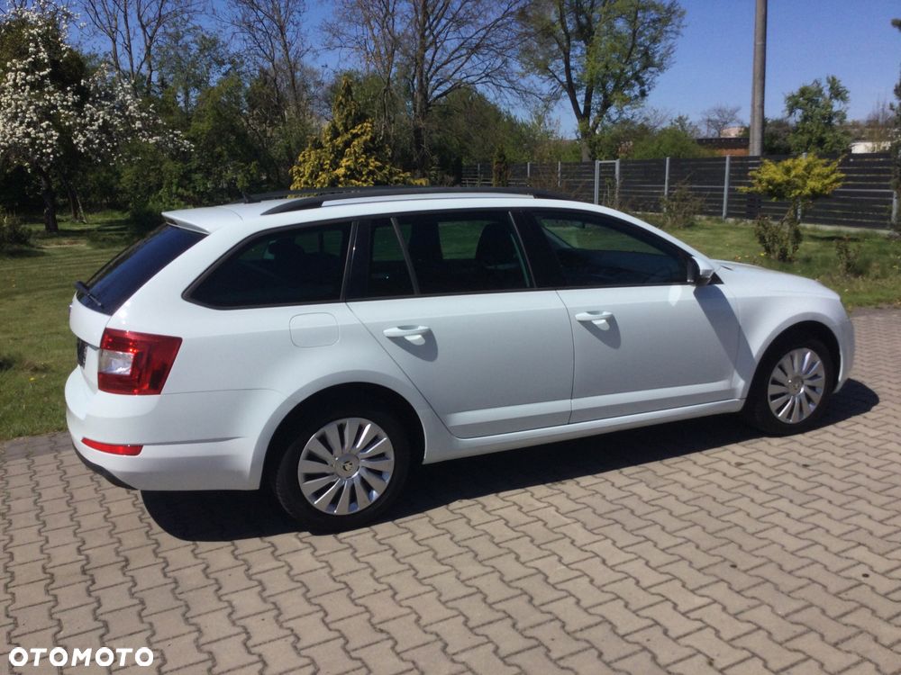 Skoda Octavia 1.6 TDI Style - 8