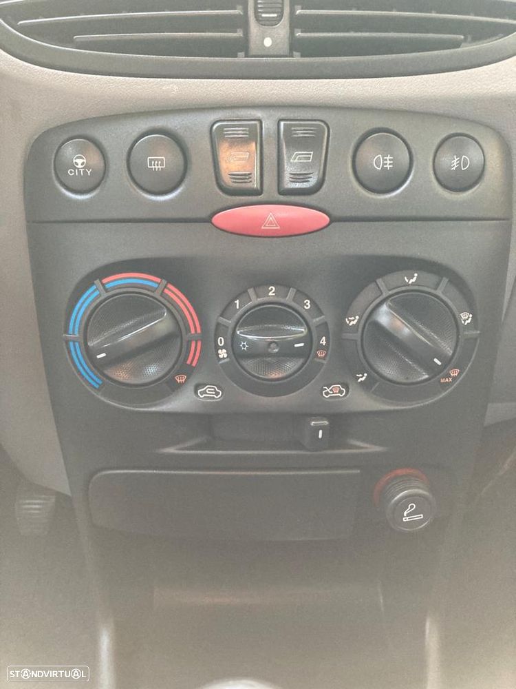 Fiat Punto - 13