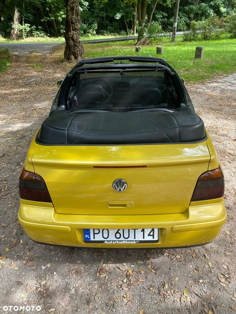 Volkswagen Golf - 11