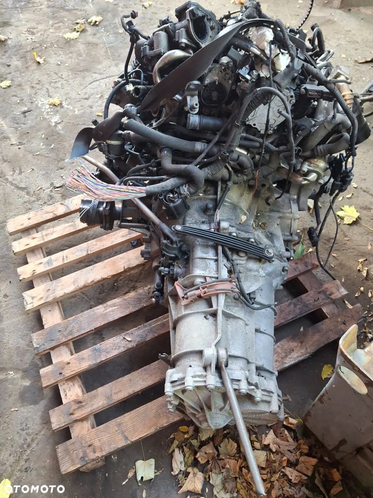 Silnik na czesci Audi A4B8 2,0TDI z Niemiec - 2