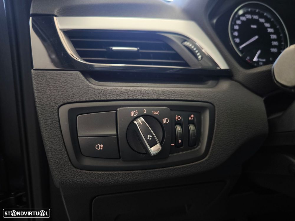 BMW X1 16 d sDrive Advantage - 20
