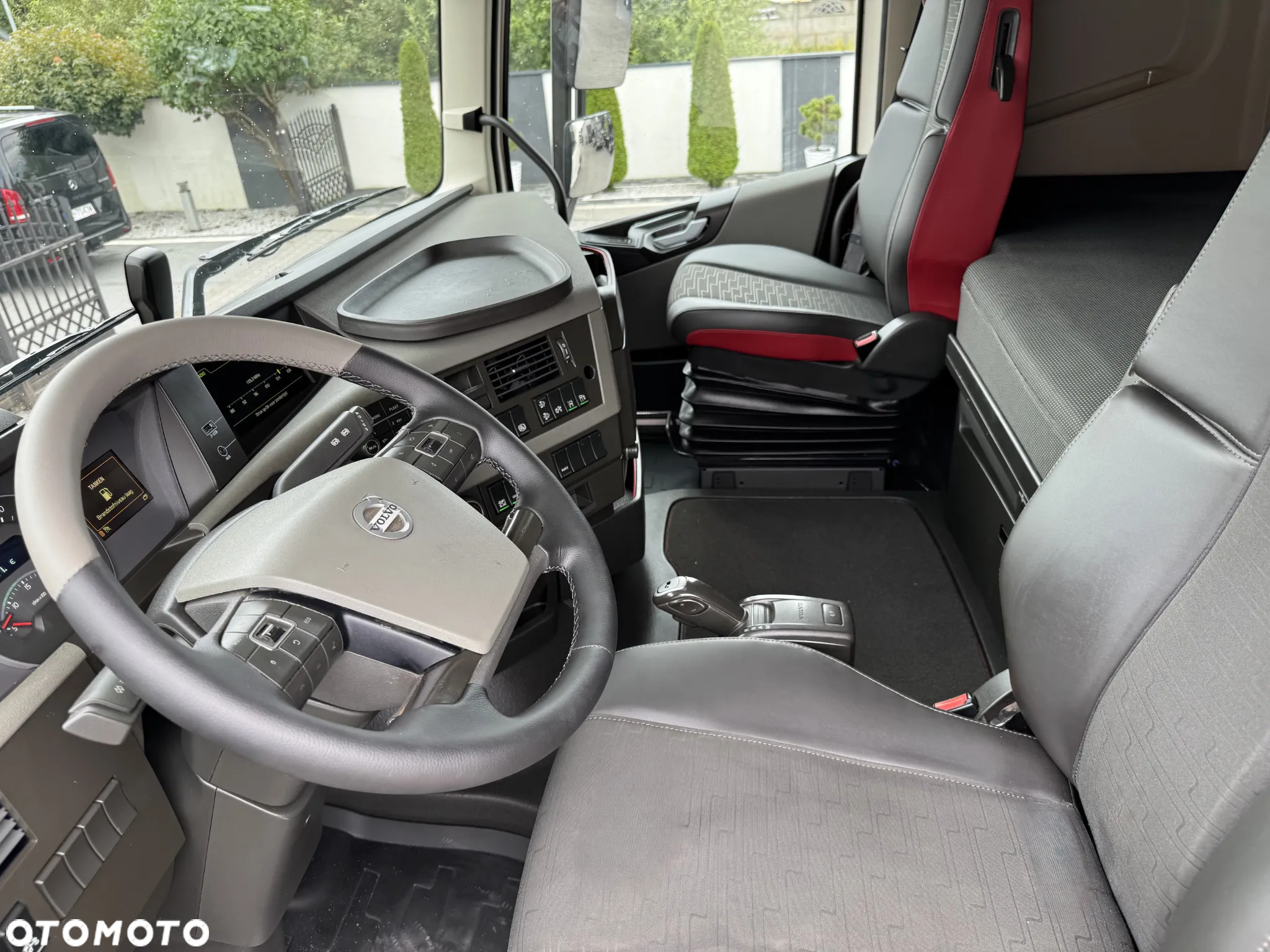 Volvo FH 460, STANDARD, HYDRAULIKA DO WYWROTKI, WYSOKIE ZAWIESZENIE, 2018 ROK Z DE - 31