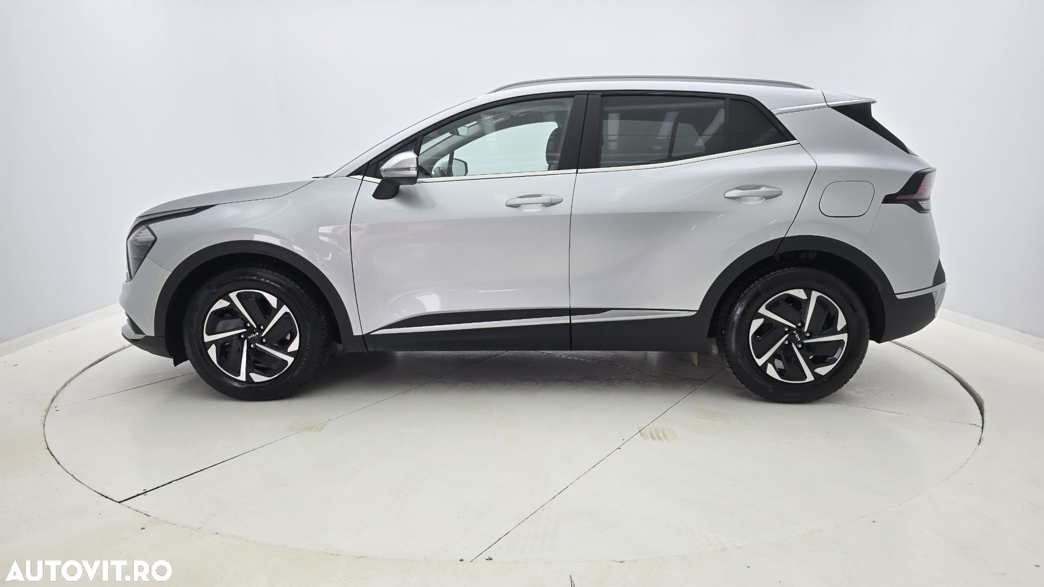 Kia Sportage 1.6 T-GDI HEV 6AT 4x4 Business Line - 9