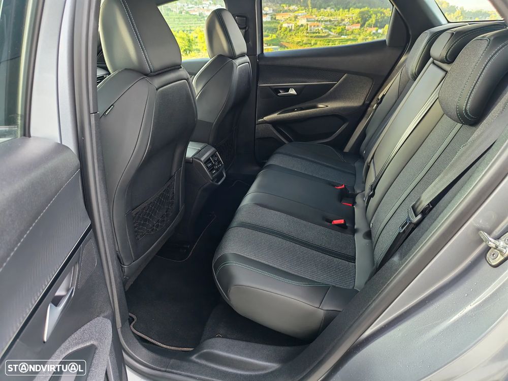 Peugeot 3008 BlueHDi 130 Stop & Start EAT8 Allure - 12