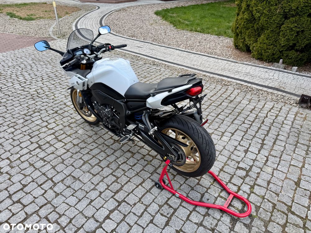 Yamaha FZ8 - 20