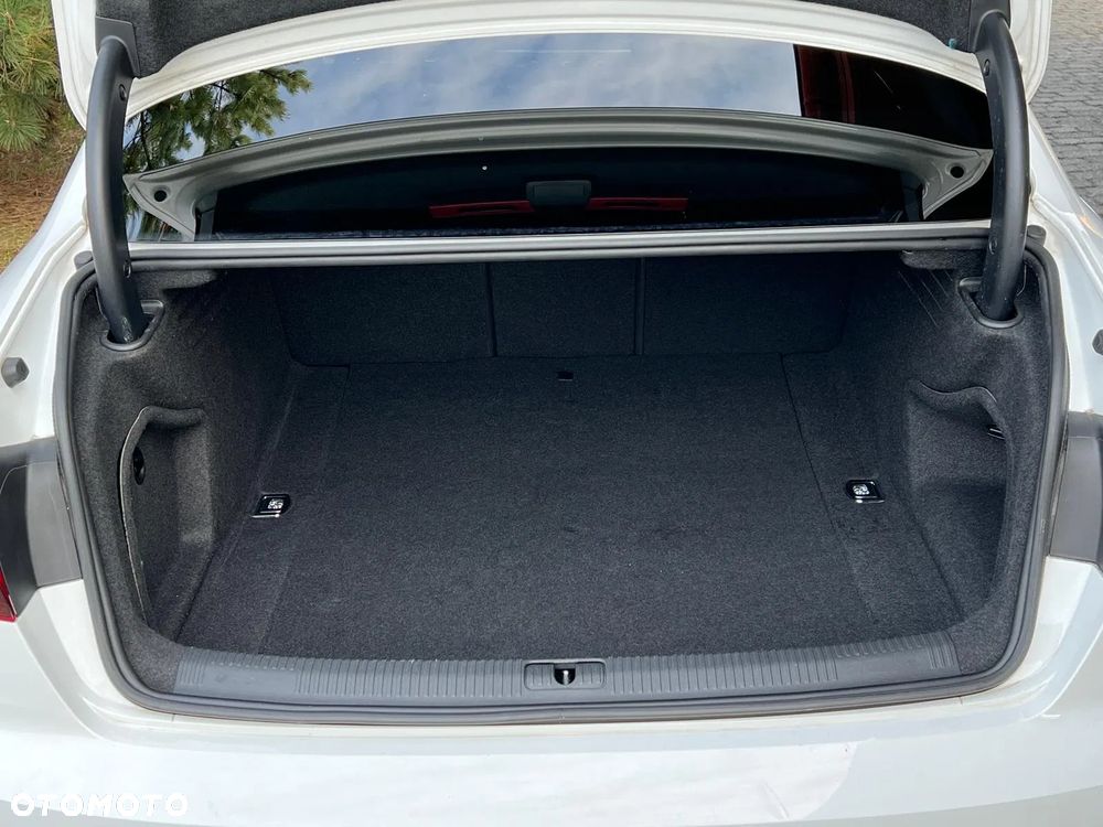 Audi A4 Limousine 35 TDI mHEV S Line S tronic - 29