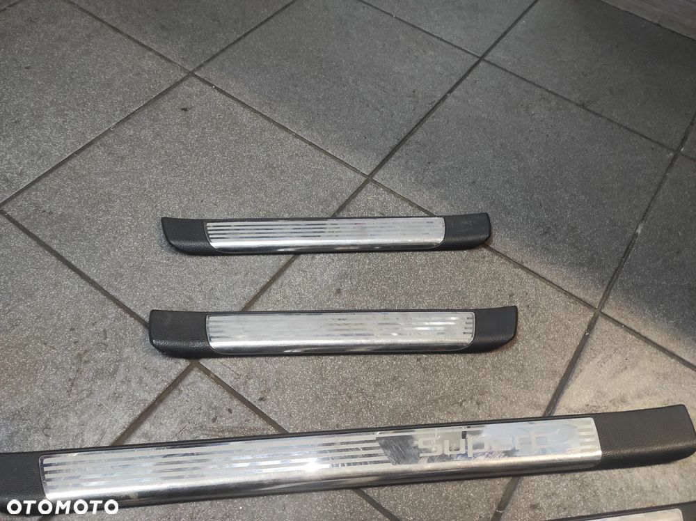 NAKŁADKI LISTWY PROGOWE SKODA SUPERB 2 CHROM 3T1 WYSYŁKA !!!! - 4