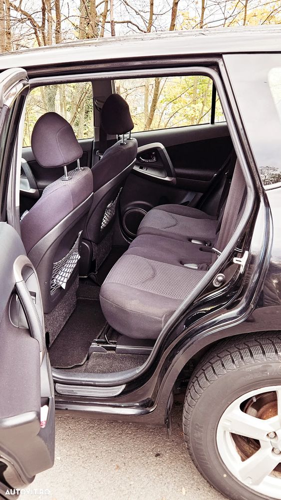 Toyota RAV4 2.2 D-4D 4x4 - 8