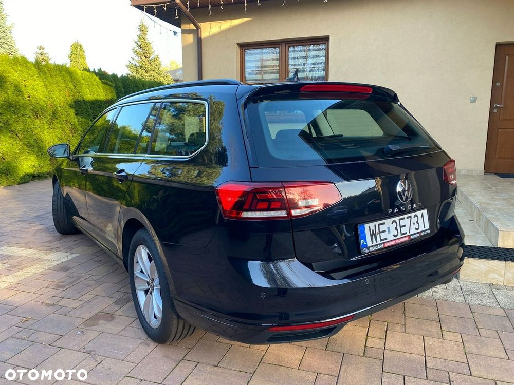 Volkswagen Passat - 16
