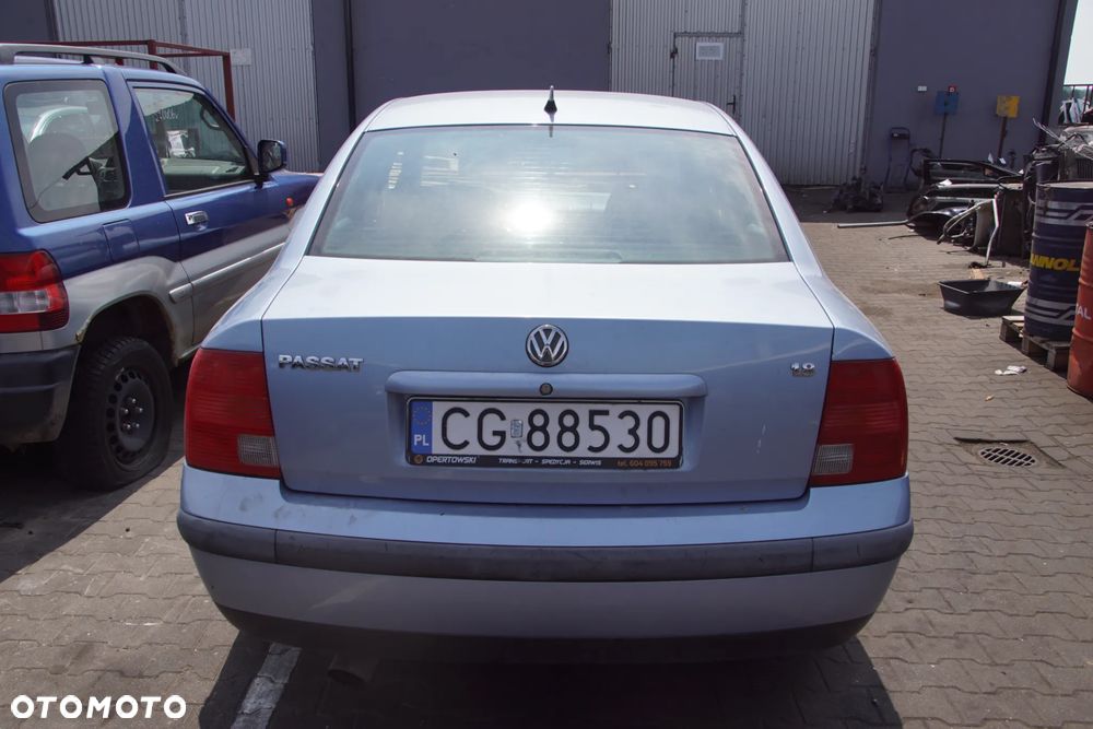 Auto na części - Volkswagen Passat B5 1.8 20V 125 KM ADR DHZ LL5Y 1997R Silnik Skrzynia Drzwi Maska Błotnik Zderzak Klapa Lampa Lusterko Klamka Szyba Deska Kokpit Sterownik Moduł Czujnik Licznik Panel Kierownica - 5