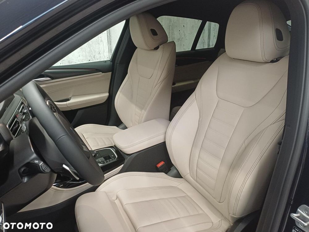 BMW X4 - 16