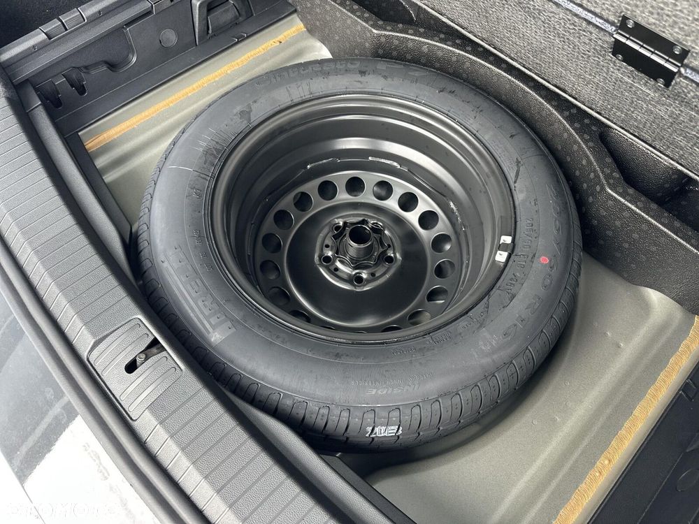 Volkswagen Touran - 37