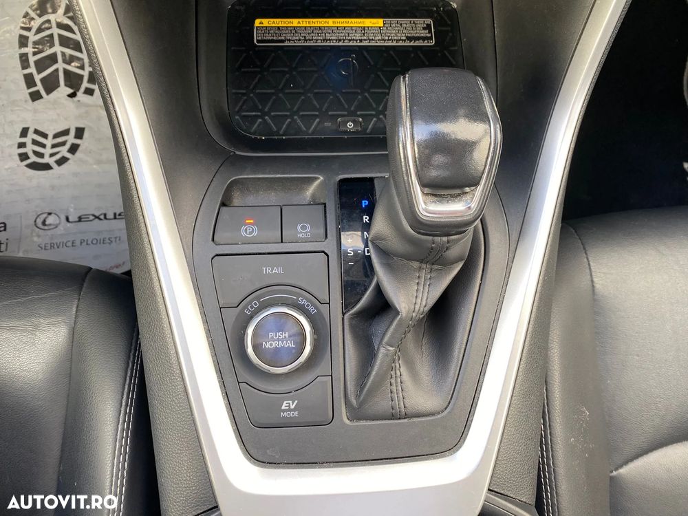 Toyota RAV4 2.5 4x4 Hybrid Lounge - 14