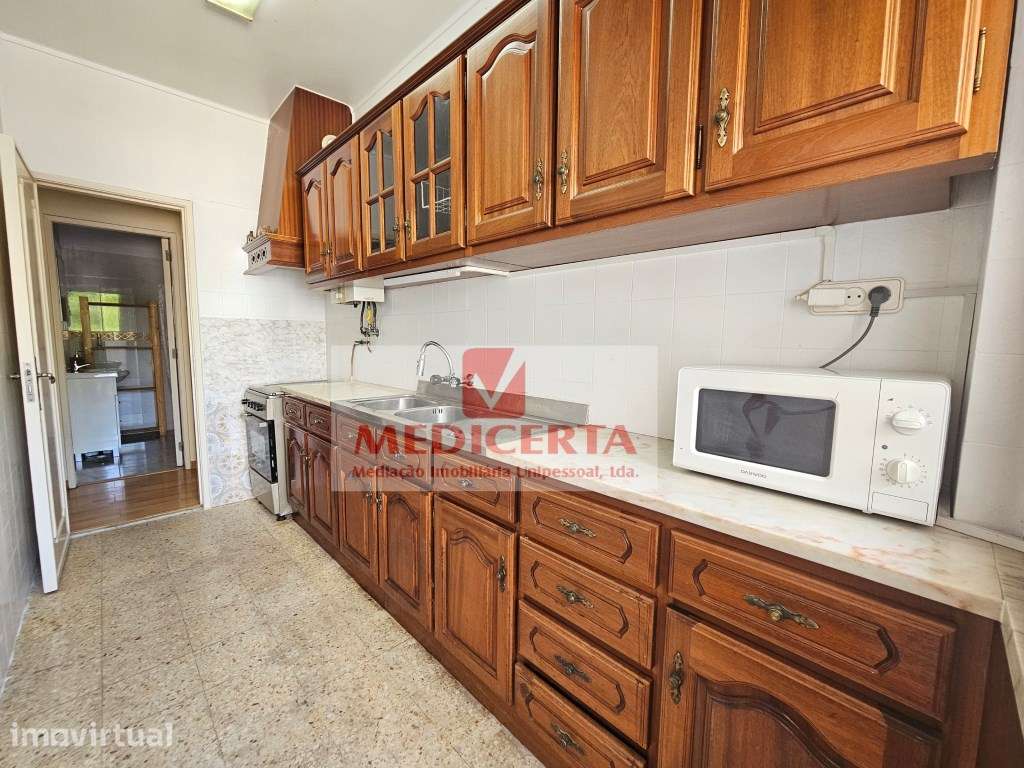 Apartamento T1 com arrecadação em Oeiras