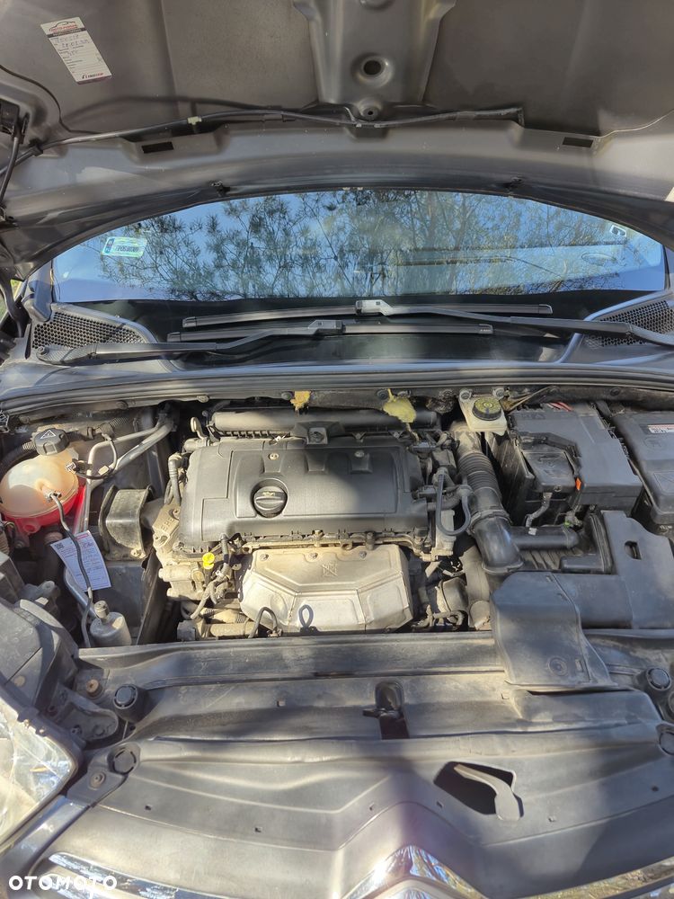 Citroën C4 VTi 120 Attraction - 9