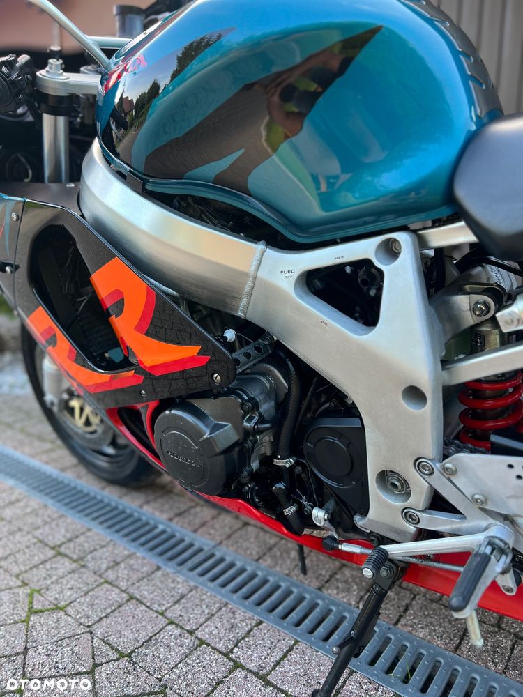 Honda CBR - 29