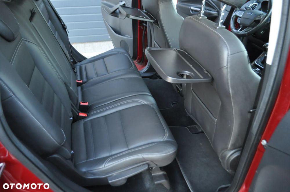 Ford Kuga 2.0 TDCi 4x4 Titanium - 27