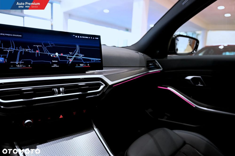 BMW Seria 3 330i xDrive M Sport - 8