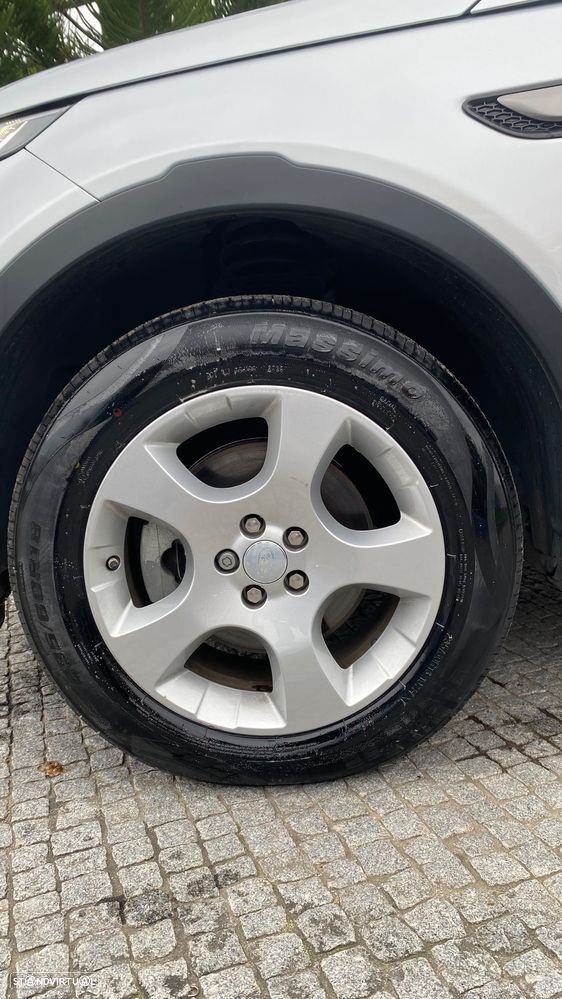 Land Rover Discovery Sport 2.0 TD4 SE - 18