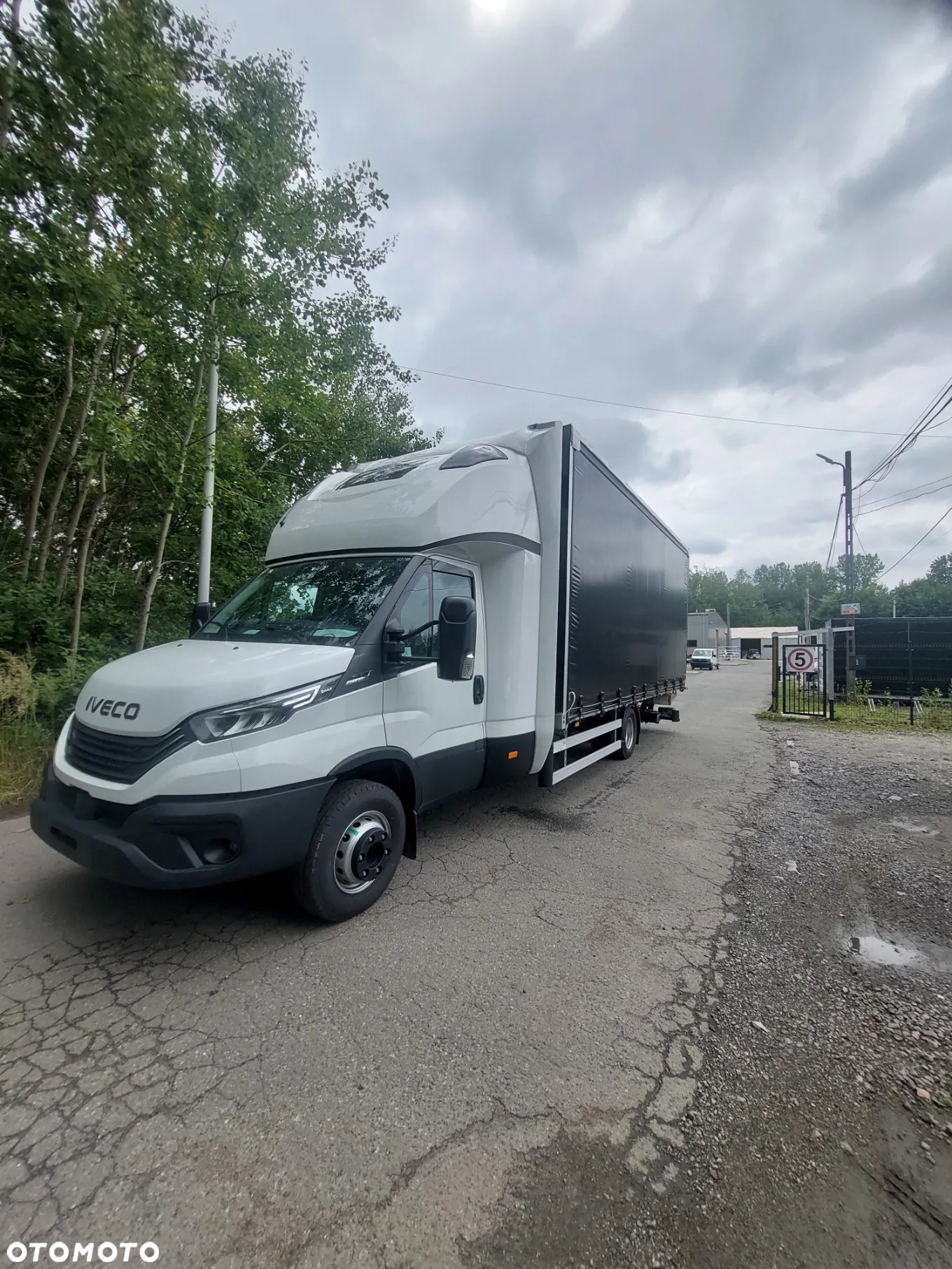 Iveco DAILY - 7