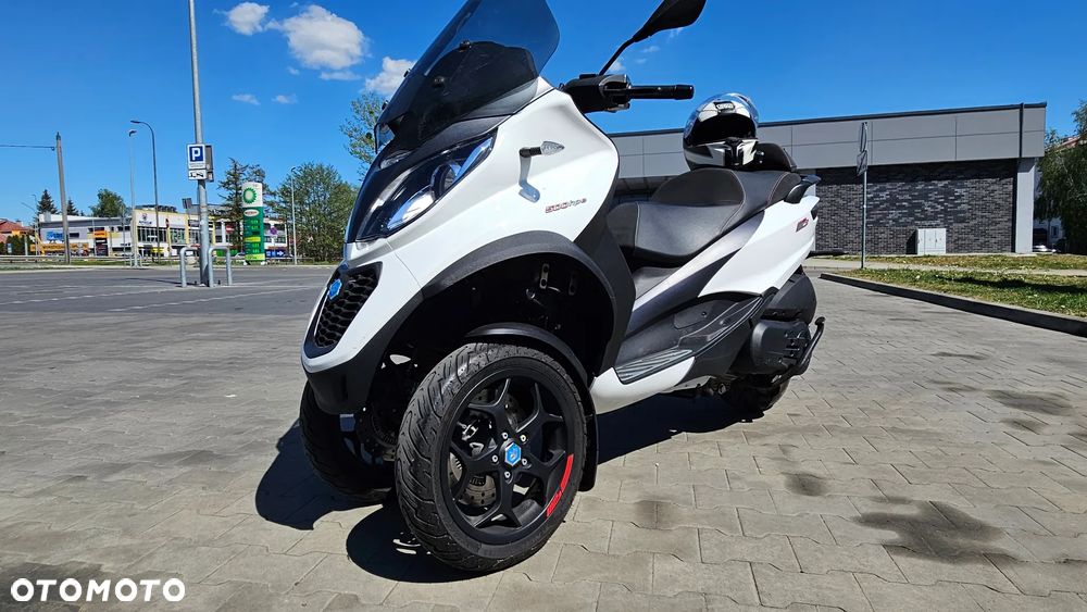 Piaggio MP-3 - 19