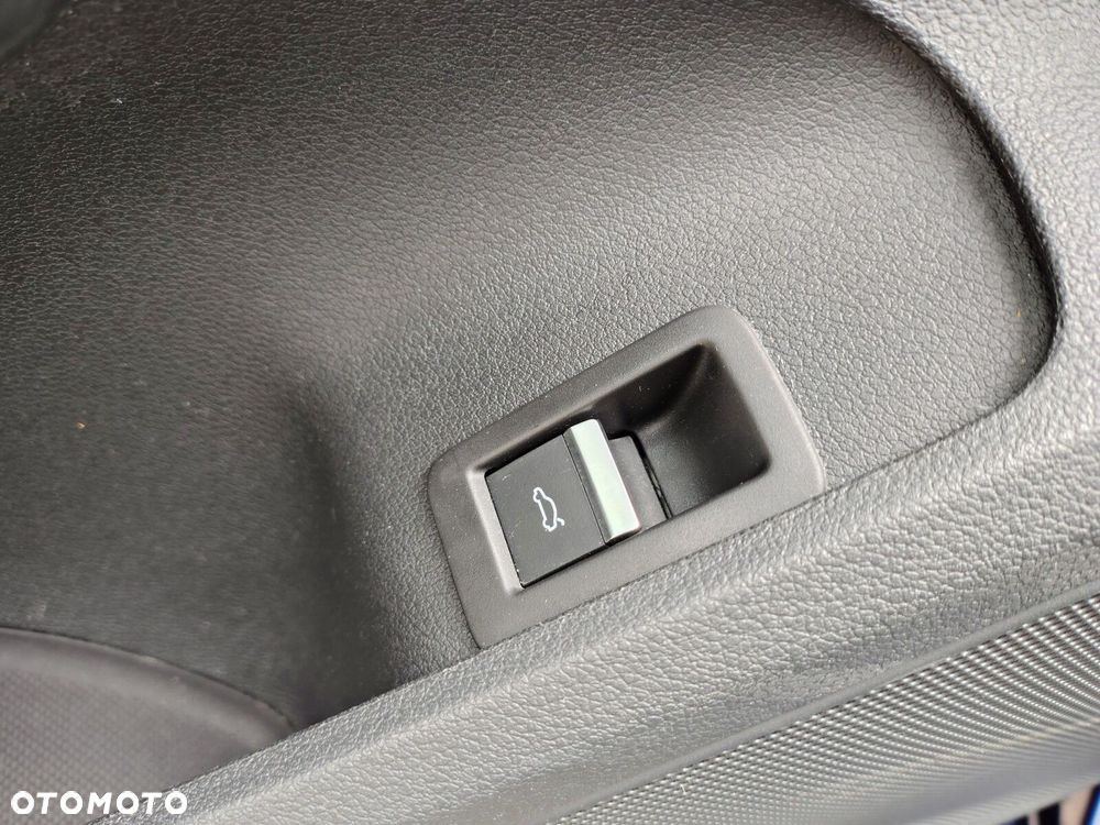 Audi A4 Limousine - 29