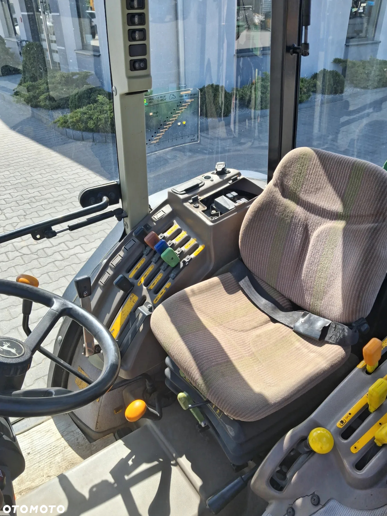 John Deere 5090 GF - 15