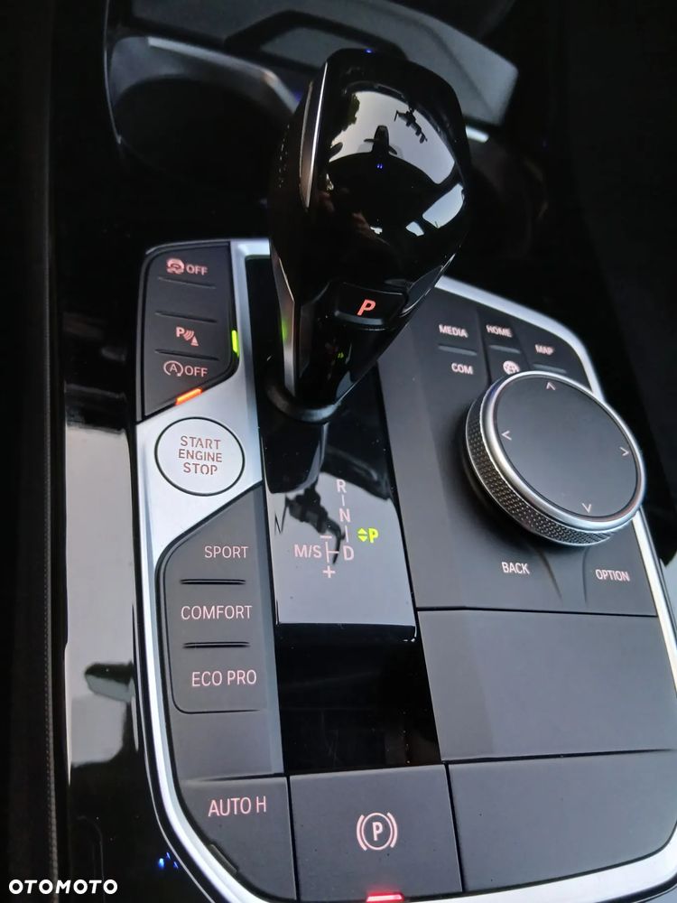 BMW Seria 2 220d GT M Sport - 31