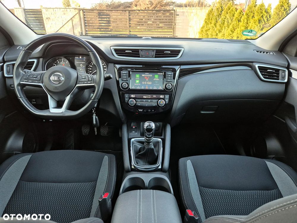 Nissan Qashqai 1.3 DIG-T N-WAY - 11