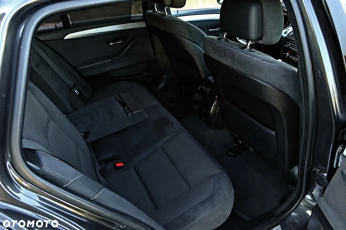 BMW Seria 5 520d Touring Luxury Line - 30