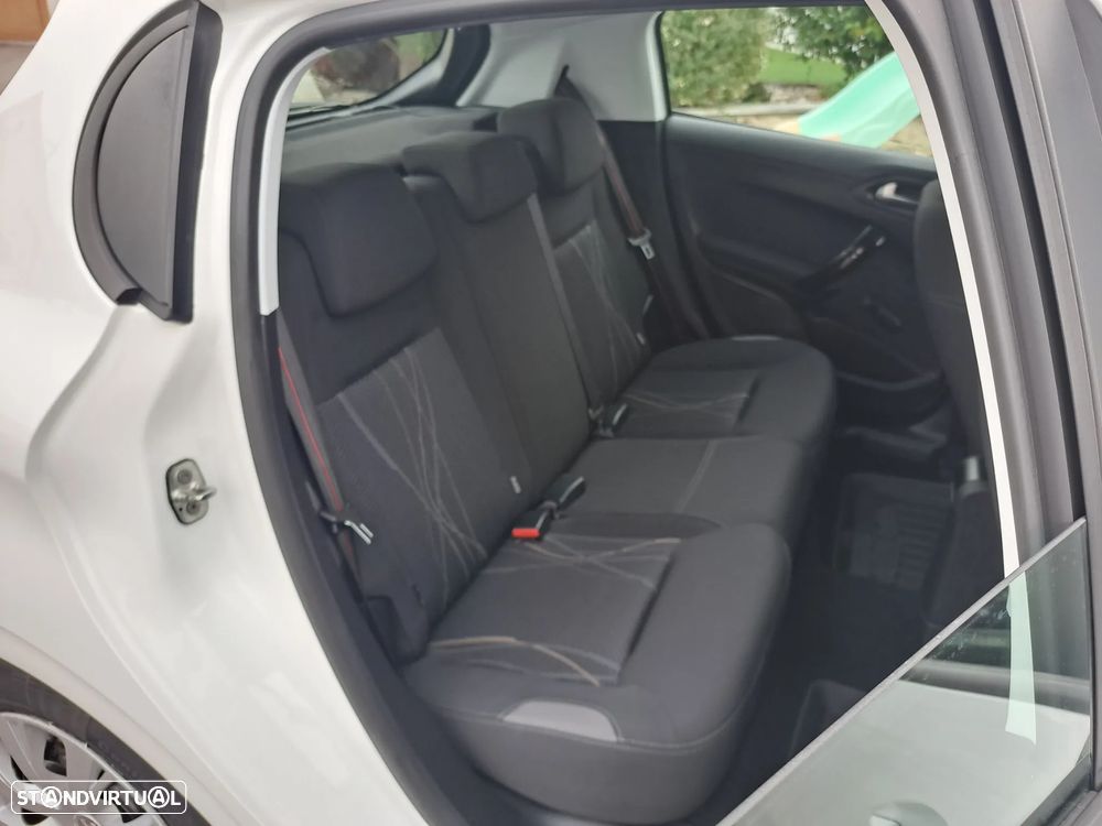 Peugeot 208 BlueHDi 100 Active - 25