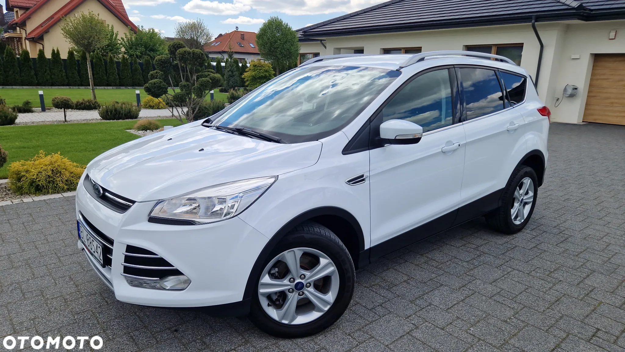 Ford Kuga 2.0 TDCi 2x4 Titanium - 23