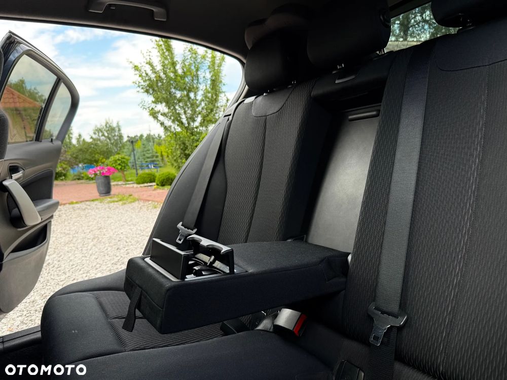 BMW Seria 1 120d Sport Line - 22