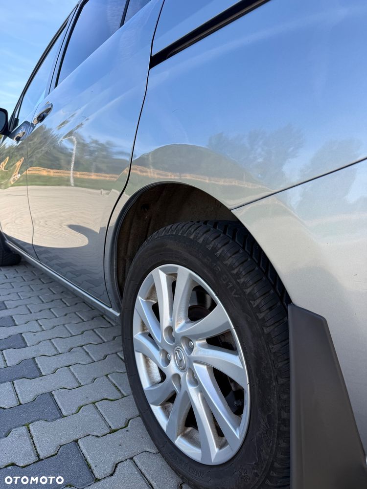 Mazda 5 - 18