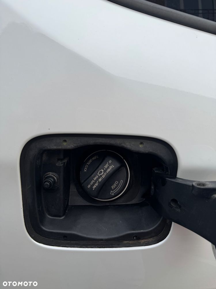 BMW X1 sDrive18d - 24