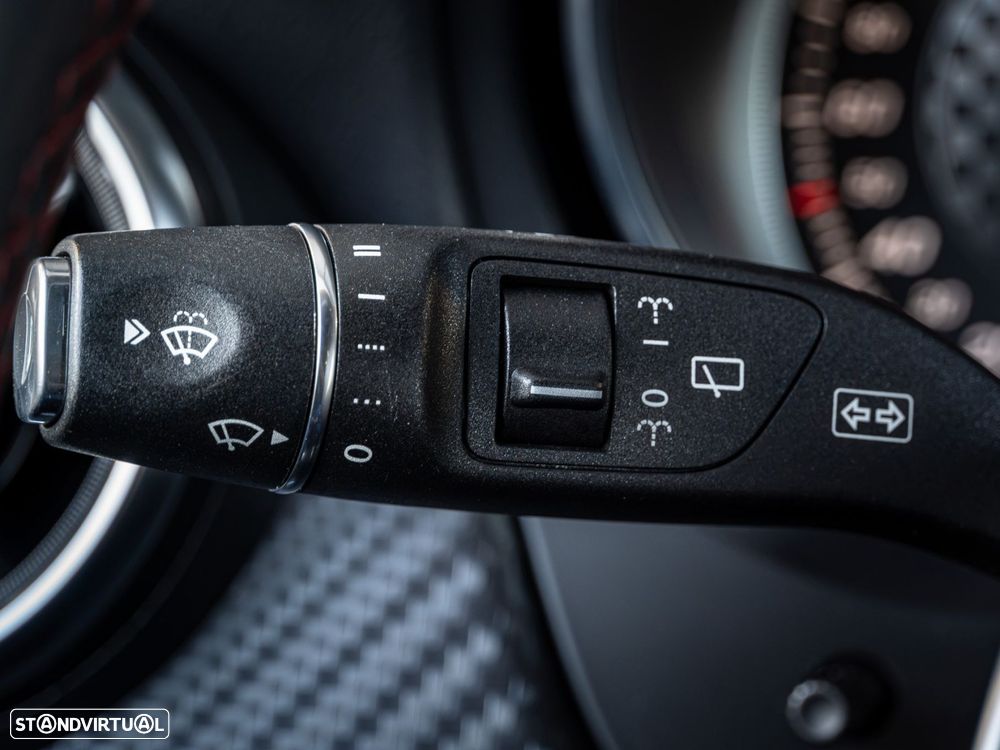 Mercedes-Benz A 180 d AMG Line - 11