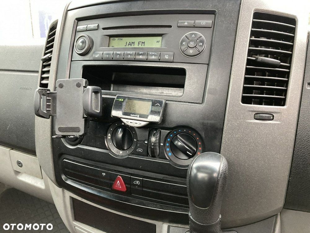 Mercedes-Benz Sprinter - 20