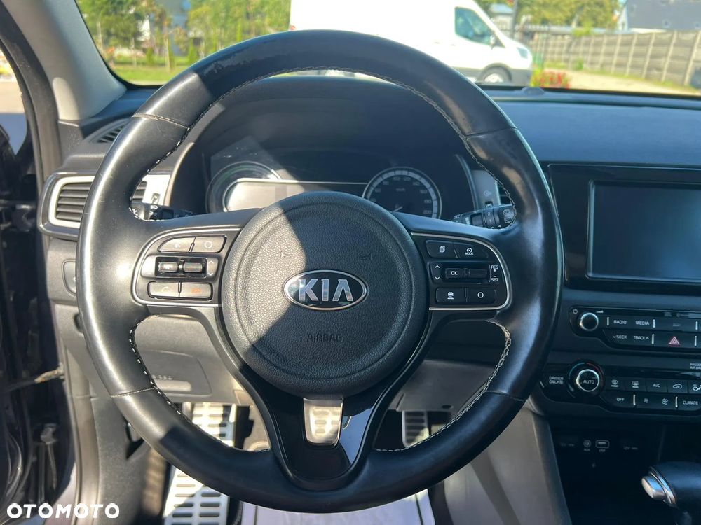 Kia Niro 1.6 GDI Hybrid L - 18