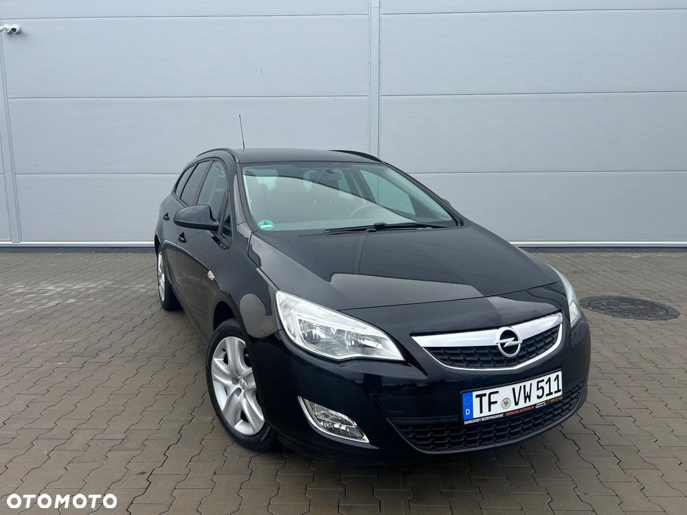 Opel Astra 1.4 Turbo Edition Sport - 2