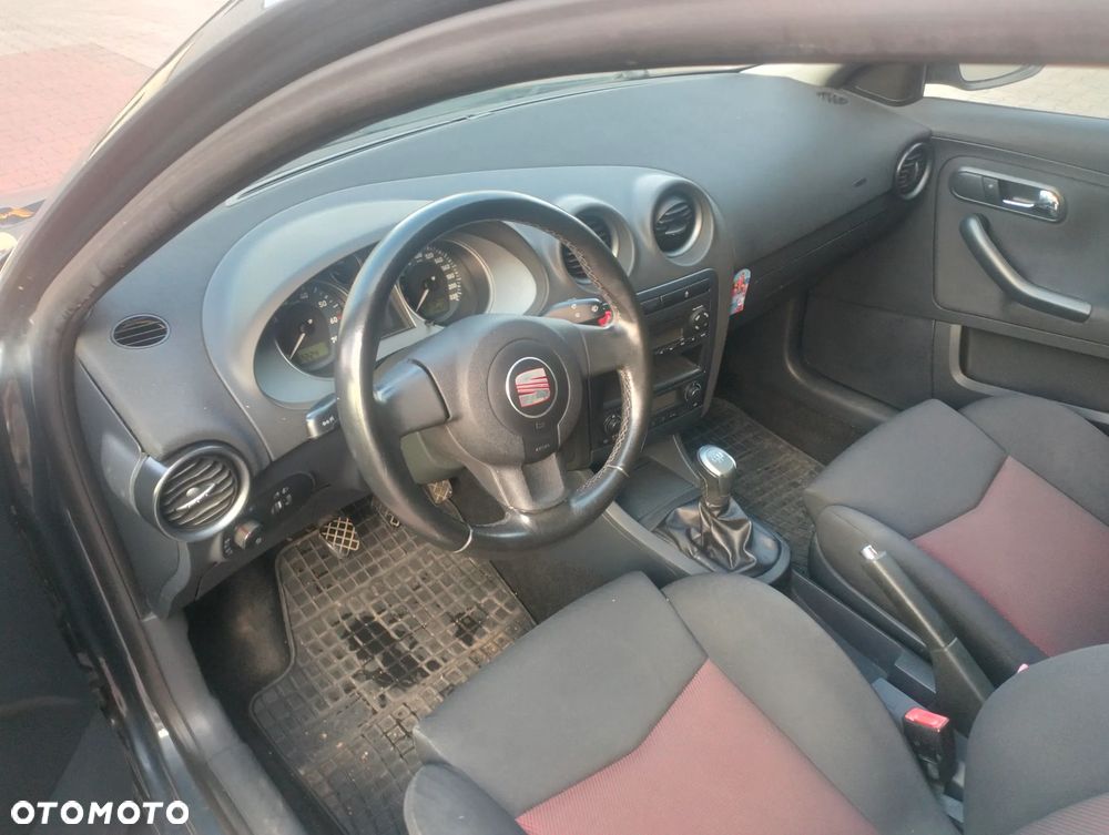 Seat Ibiza 1.4 16V Sport - 6