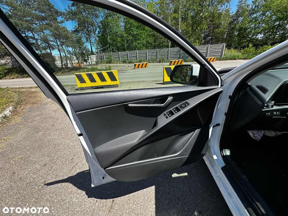 Kia Niro - 11