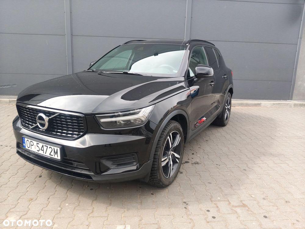 Volvo XC 40 T3 R-Design - 1
