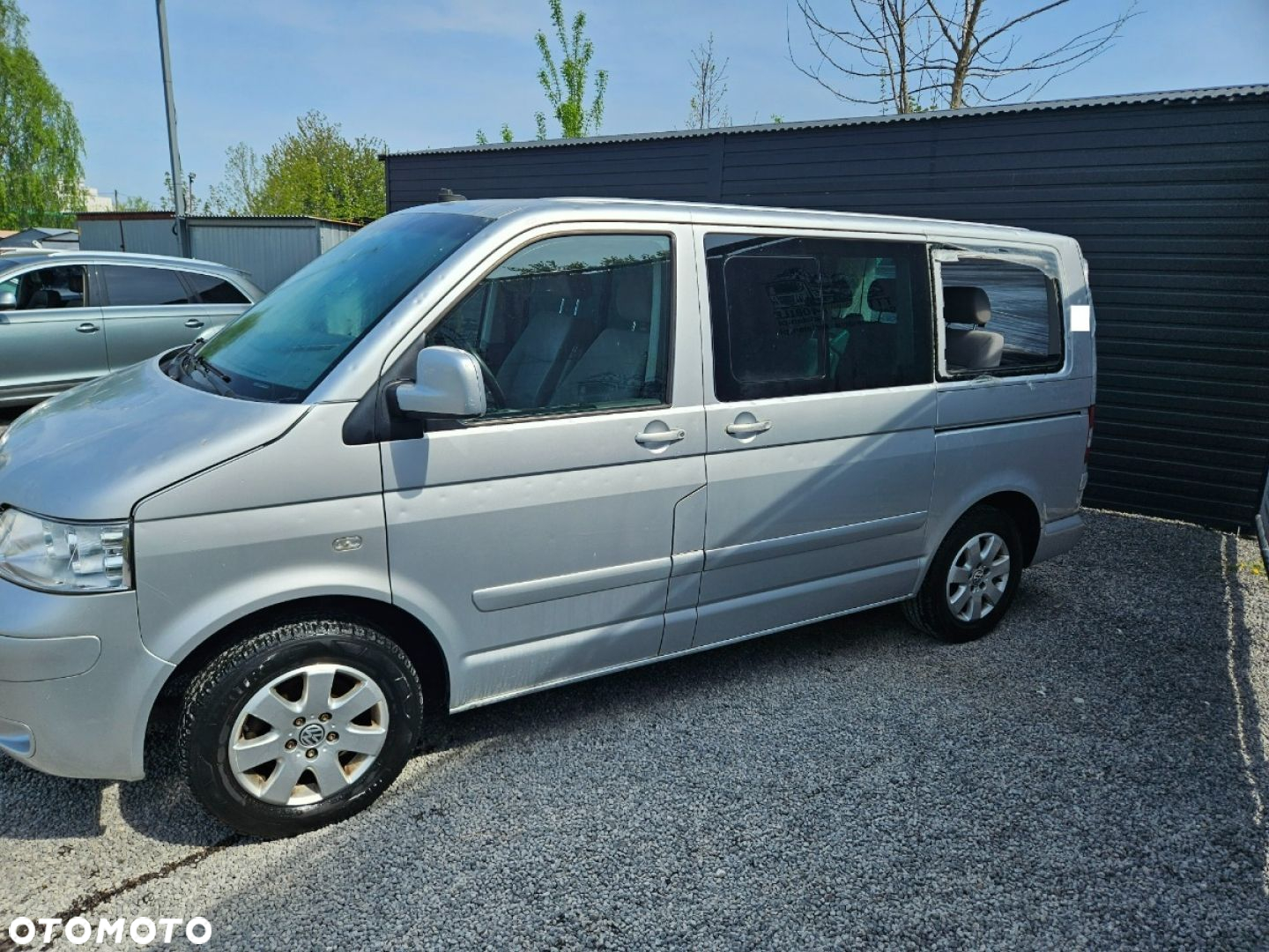 Volkswagen Multivan - 2