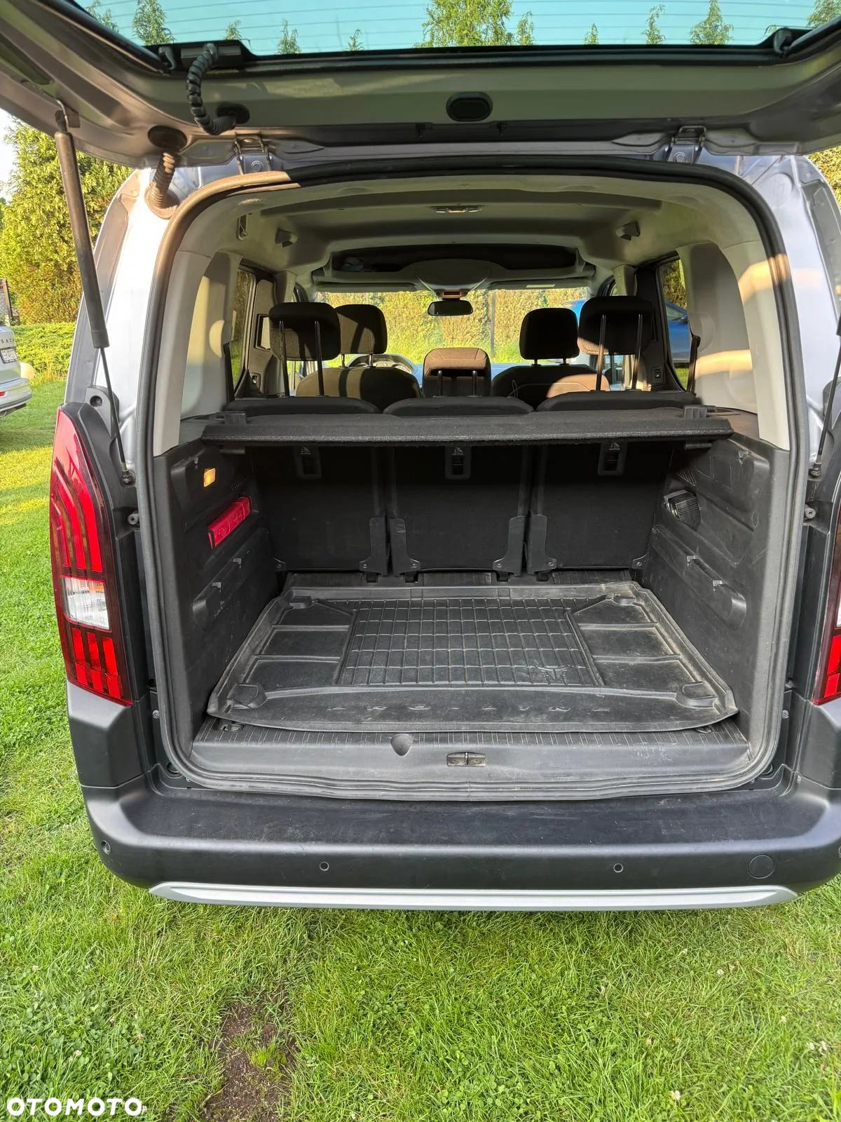 Peugeot Rifter 1.5 BlueHDI Allure Pack S&S - 4