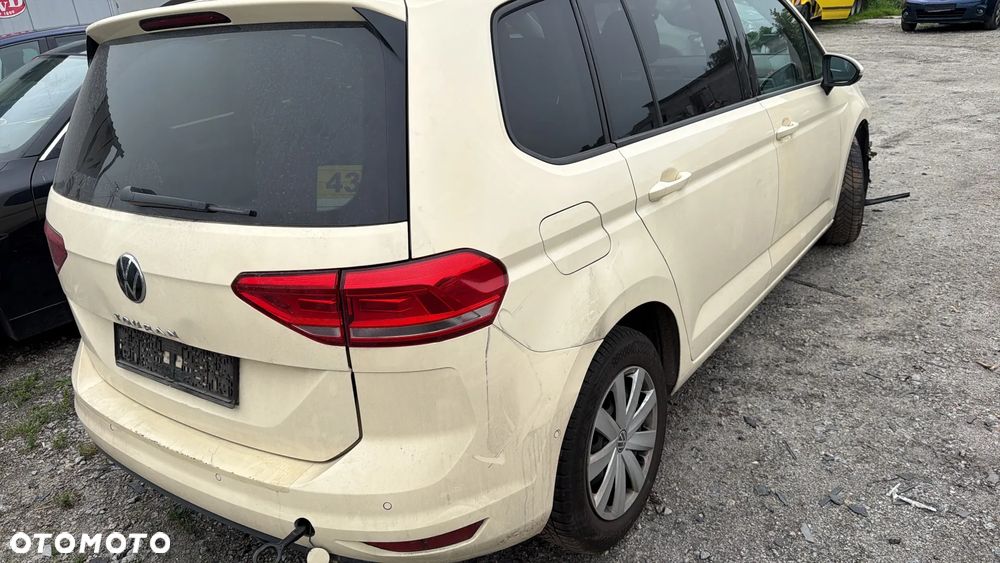 Volkswagen Touran 2.0 TDI BMT Active DSG - 5