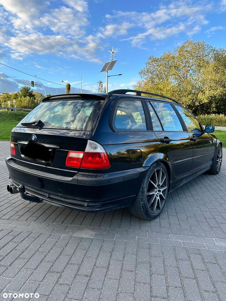 BMW Seria 3 318i Touring - 4