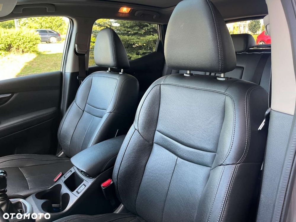 Nissan Qashqai 1.2 DIG-T N-Connecta - 25