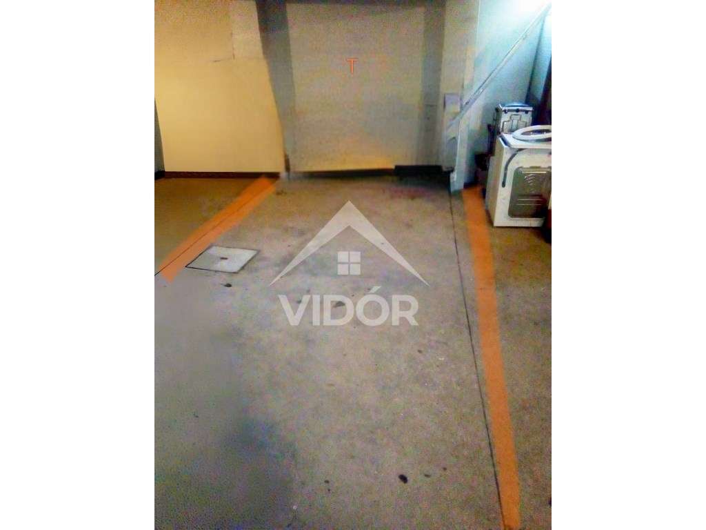 Garagem + Arrumo Montes Burgos - Grande imagem: 2/3