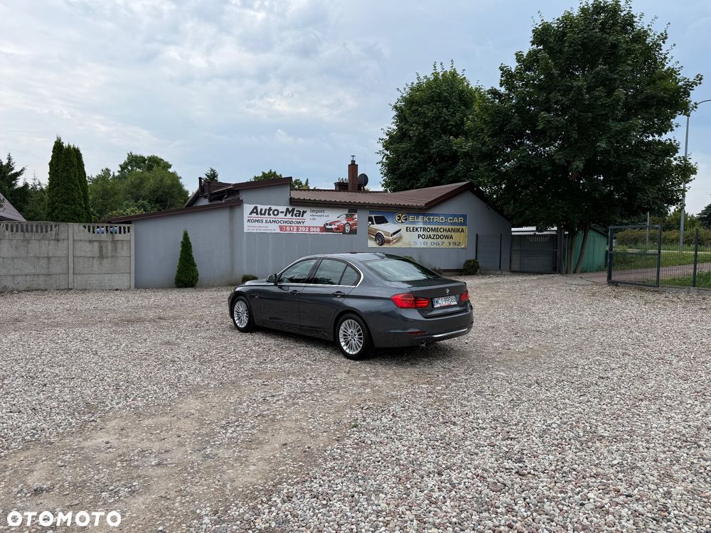 BMW Seria 3 320d - 24