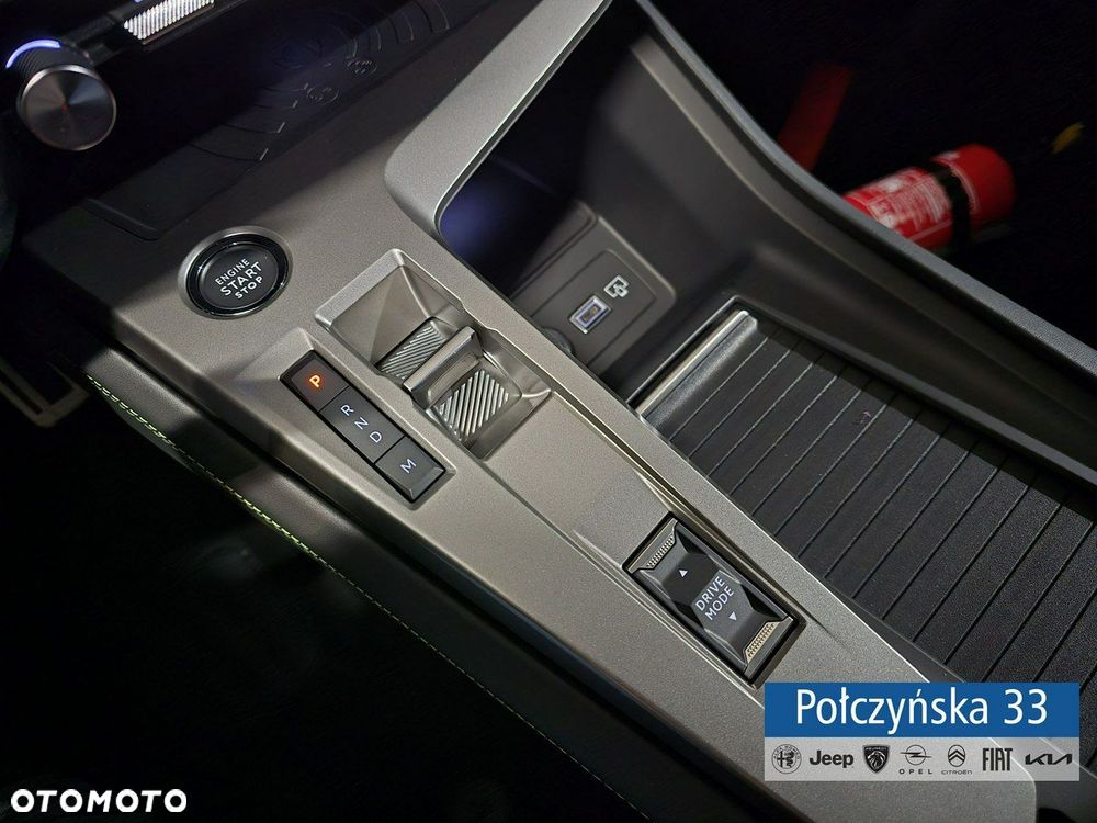 Peugeot 408 - 25